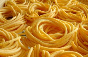 Come fare i Bigoli: ricetta, ingredienti, procedimento, storia e origine