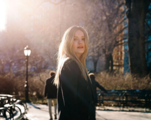 Hadley Robinson biografia: chi è, età, altezza, peso, fidanzato, carriera, Instagram e vita privata