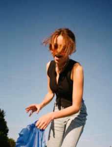 Milly Alcock biografia: chi è, et, altezza, peso, fidanzato, carriera, Instagram e vita privata