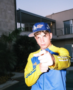 Sgribaz (Lorenzo Calderone) biografia: chi è, età, carriera, canzoni, fidanzata, Instagram e vita privata