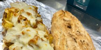 Che cos'è il Panuozzo Napoletano? Storia, ingredienti, come farcirlo, gusti e curiosità