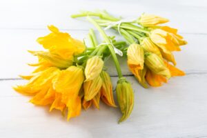 Come pulire, lavare e cucinare i Fiori di Zucca: guida completa