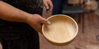 Come lavare le stoviglie in legno: guida completa