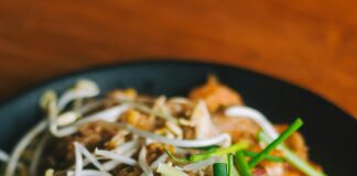 Pad Thai che cos'è? Storia, origine, ricetta, cottura, varianti e curiosità