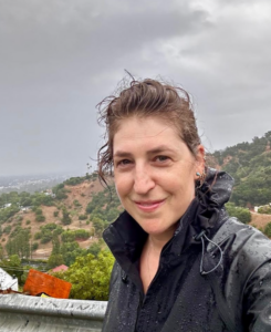 Mayim Bialik chi è? Biografia, età, altezza, peso, carriera, figli, marito, Instagram e vita privata