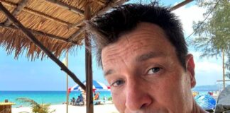 Nathan Fillion chi è? Biografia, età, altezza, peso, carriera, figli, moglie, Instagram e vita privata