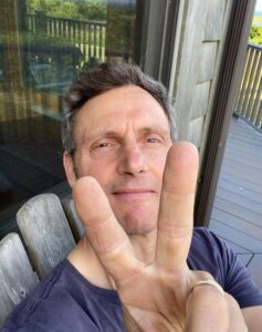 Tony Goldwyn chi è? Biografia, età, carriera, figli, moglie, Instagram e vita privata