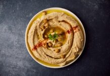 Con cosa mangiare l’hummus? Idee, abbinamenti e consigli per gustarlo al meglio