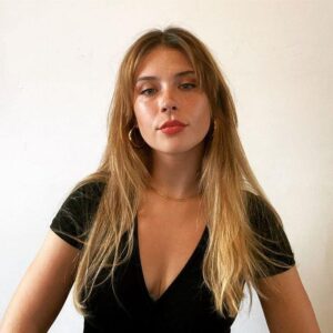 Mia Tomlinson chi è? Biografia, età, altezza e peso, carriera, fidanzato, Instagram e vita privata