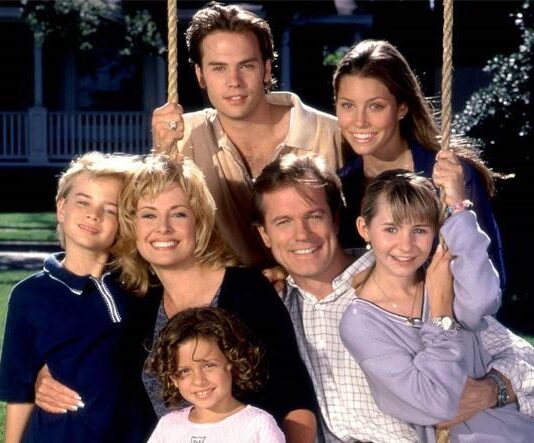 Settimo Cielo: il reboot della Serie TV con Jessica Biel tra i produttori esecutivi