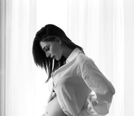Anna Tatangelo è incinta del secondo figlio l'annuncio sui social e la dolce attesa