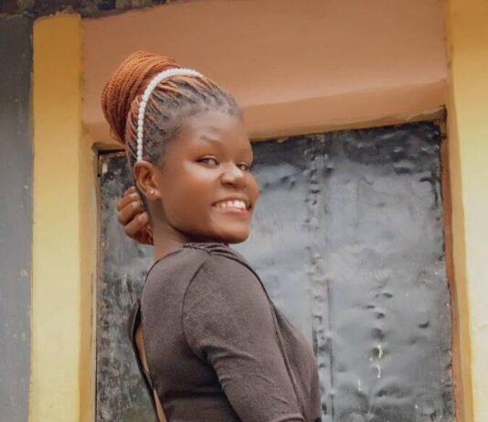 Chi è Maya Dimple? Biografia, età, TikTok, lingua, dove abita, fidanzato, curiosità e successo virale