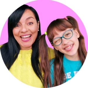 Chi sono le Las Lunas? Età, dove abitano, YouTube, carriera e curiosità sul duo mamma e figlia