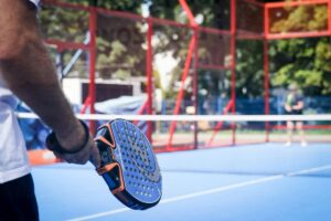 Come si inizia a giocare a padel guida per principianti (1) Come si inizia a giocare a padel: guida per principianti