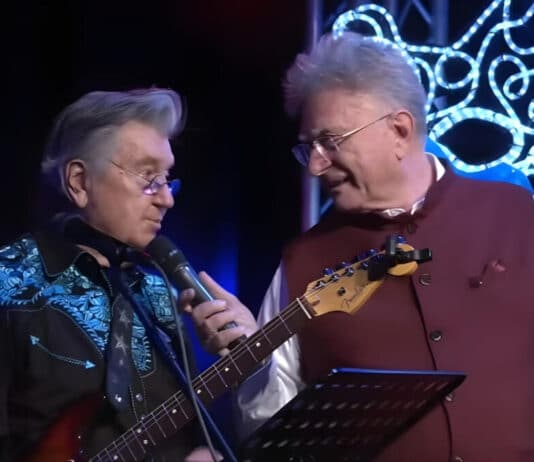 Bobby Solo inaugura il Nuovo Roxy Bar di Red Ronny