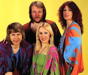 Che fine hanno fatto gli ABBA? La storia della band leggendaria e la loro vita dopo il successo