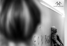 “La Camera di Plastica”: L’EP di Numa Nardoni tra isolamento, denuncia sociale e verità scomode "La Camera di Plastica": L’EP di Numa Nardoni tra isolamento, denuncia sociale e verità scomode