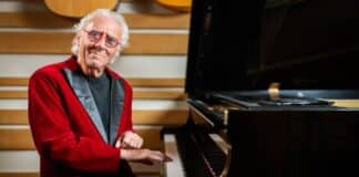 Gli auguri animalisti e irresistibili del Maestro Gianni Mazza