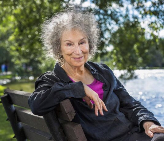 Margaret Atwood chi è