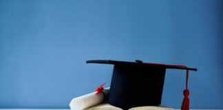 Frasi di auguri per la laurea da dedicare: idee e consigli