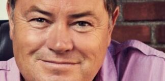 Mike Brewer chi è? Biografia completa, età, carriera, programmi automobilistici, figli, moglie, Instagram e vita privata