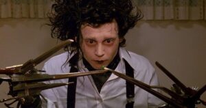 Quanti anni aveva Johnny Depp in Edward mani di forbice Quanti anni aveva Johnny Depp in Edward mani di forbice