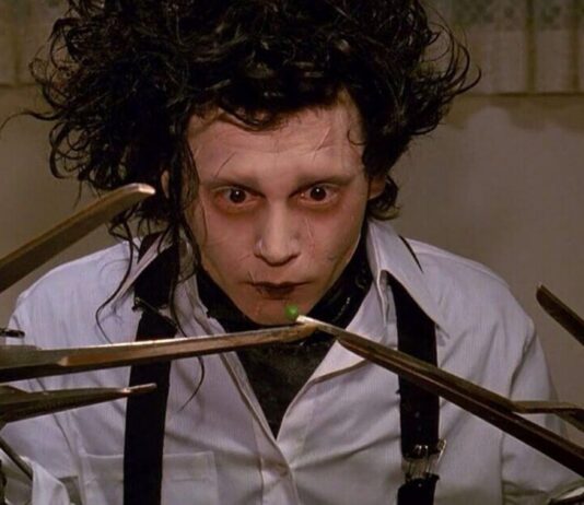 Quanti anni aveva Johnny Depp in Edward mani di forbice