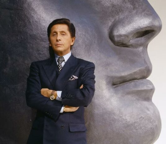 Valentino Garavani, addio al maestro dell’eleganza eterna