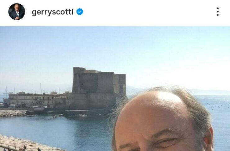 Chi è la moglie di Gerry Scotti e quanti figli ha? Tutto sulla famiglia del famoso conduttore Chi è la moglie di Gerry Scotti e quanti figli ha? Tutto sulla famiglia del famoso conduttore