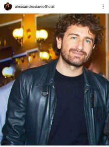 Chi è la moglie di Alessandro Siani, dove vivono e quanti figli hanno Chi è la moglie di Alessandro Siani, dove vivono e quanti figli hanno