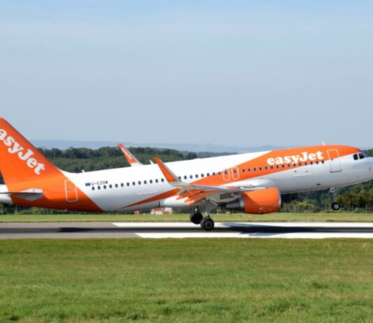 Come richiedere rimborso aereo easyJet