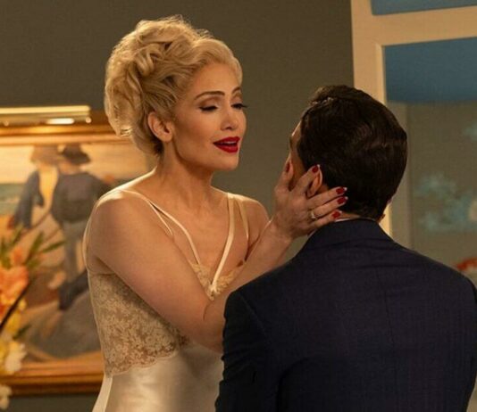 Il bacio della donna ragno: la storia di fantasia e passione con Jennifer Lopez e Diego Luna