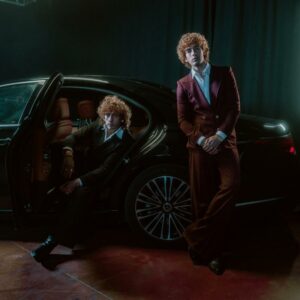 Luci Viola è il nuovo singolo dei Ferrinis significato e dove ascoltarlo Luci Viola è il nuovo singolo dei Ferrinis: significato e dove ascoltarlo