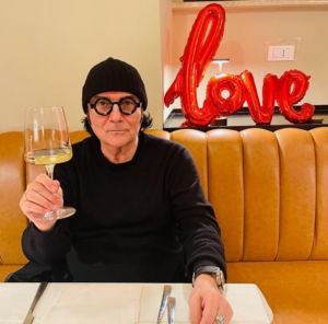 Qual è il vero nome di Renato Zero? Scopri il nome e le curiosità del cantante