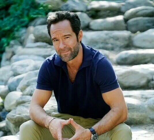 Chris Diamantopoulos chi è?