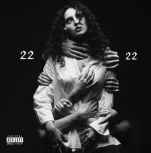 Elis presenta 22:22: il nuovo EP tra elettronica e cantautorato italiano