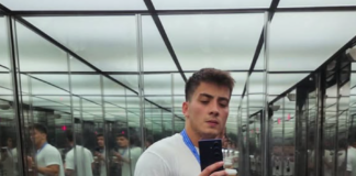Atakan Özkaya chi è
