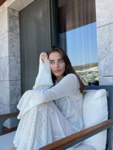 Çağla Şimşek chi è Çağla Şimşek chi è