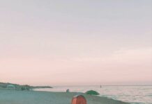 Bilavinia, “Camera sul mare”: significato del nuovo singolo e chi è la cantautrice Bilavinia, “Camera sul mare”: significato del nuovo singolo e chi è la cantautrice